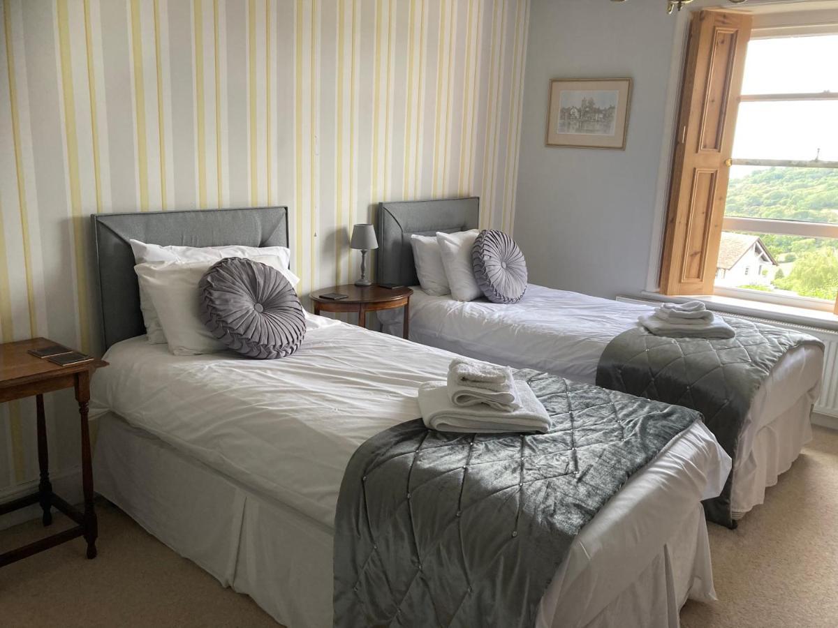 チェルトナム マルバーン ビュー Bed & Breakfast エクステリア 写真