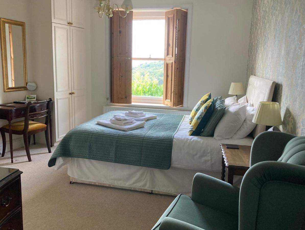 チェルトナム マルバーン ビュー Bed & Breakfast エクステリア 写真
