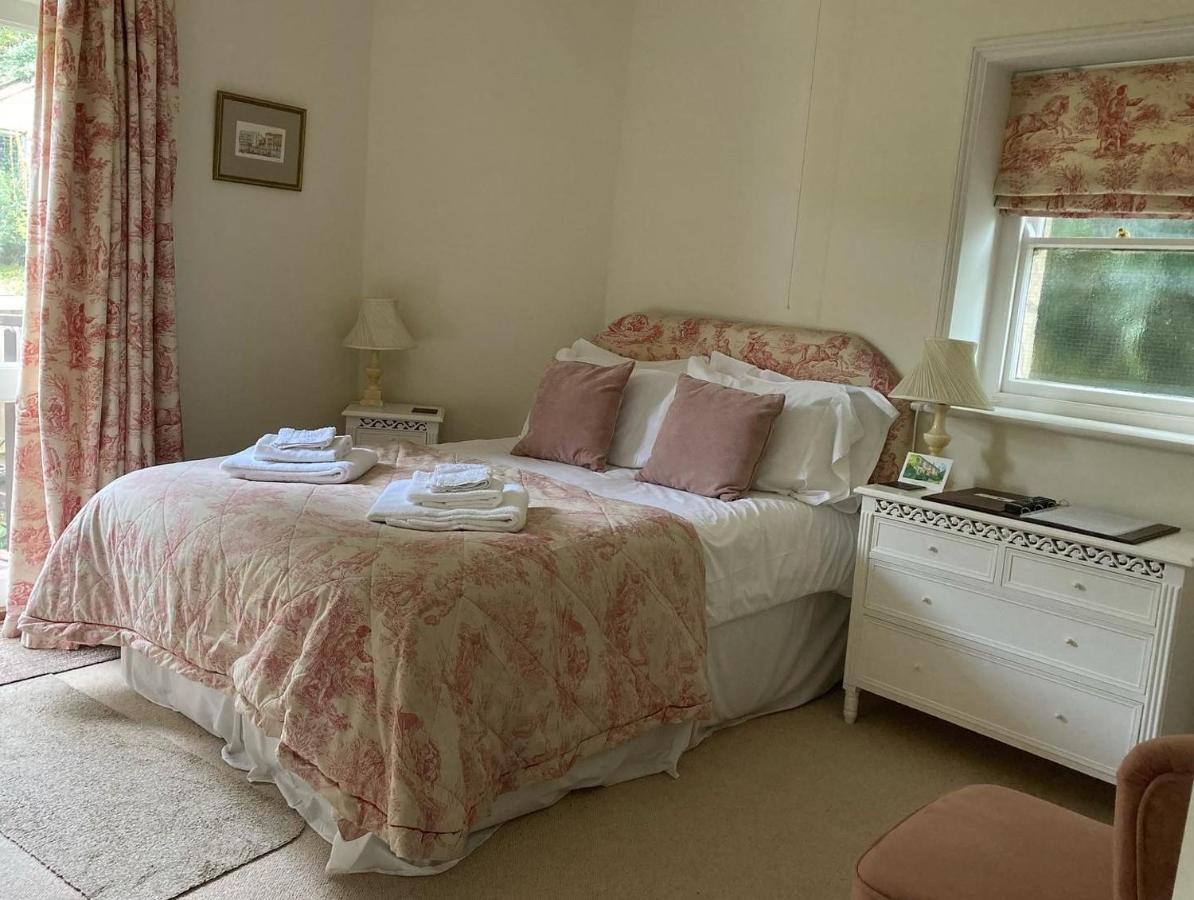 チェルトナム マルバーン ビュー Bed & Breakfast エクステリア 写真