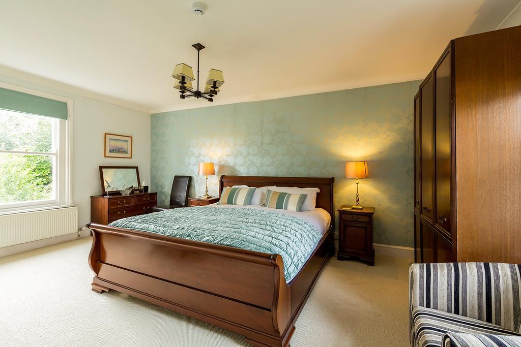 チェルトナム マルバーン ビュー Bed & Breakfast エクステリア 写真