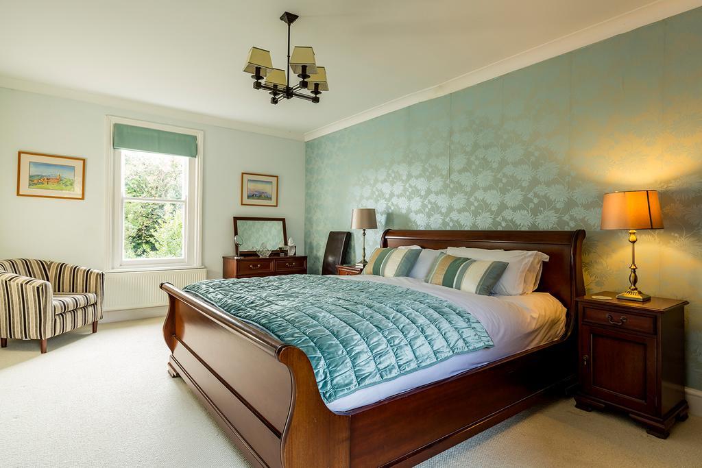 チェルトナム マルバーン ビュー Bed & Breakfast 部屋 写真